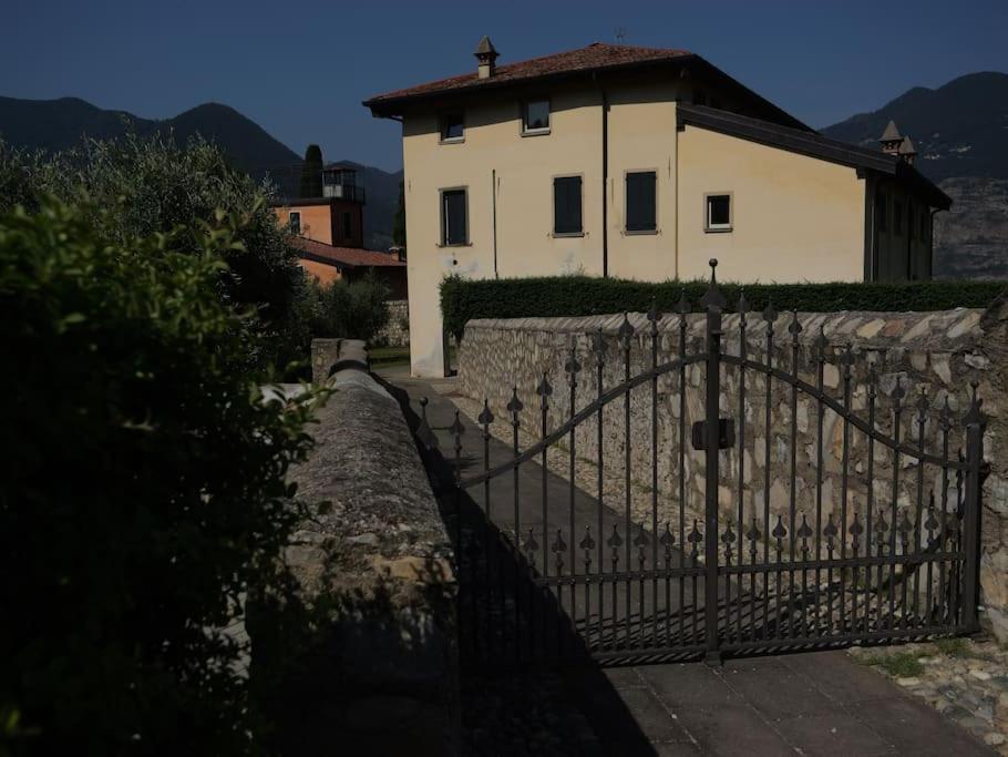 La Corte Del Cigno Monte Isola Εξωτερικό φωτογραφία